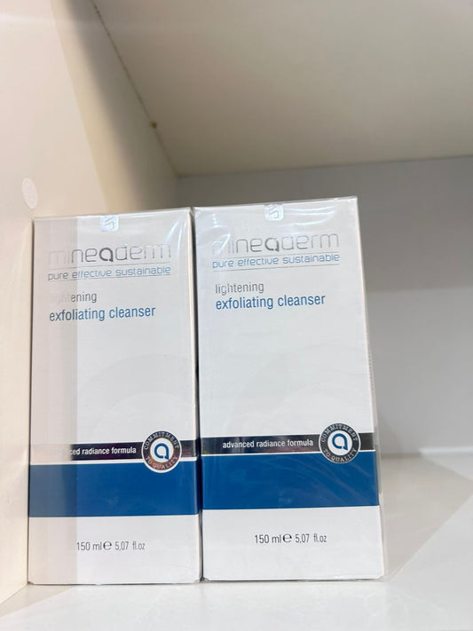 mineaderm Lightening Exfoliating Cleanser 150ml